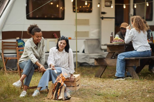 Quelles sont les expériences uniques offertes par les campings 3 étoiles à Montalivet ?